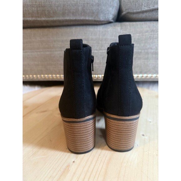 White Mountain booties - Picture 3 of 7